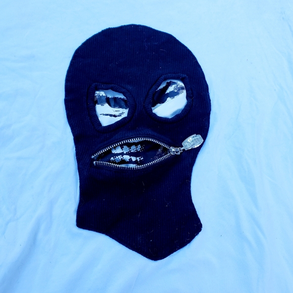 THE HOODED PARIS Embellished Tee Shirt - Picture 2 of 5